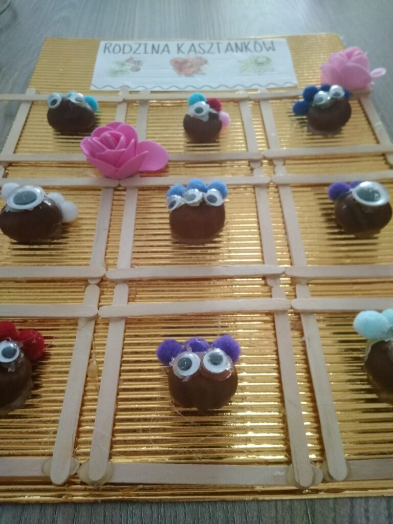 Jesienne prace plastyczne z kasztanów.